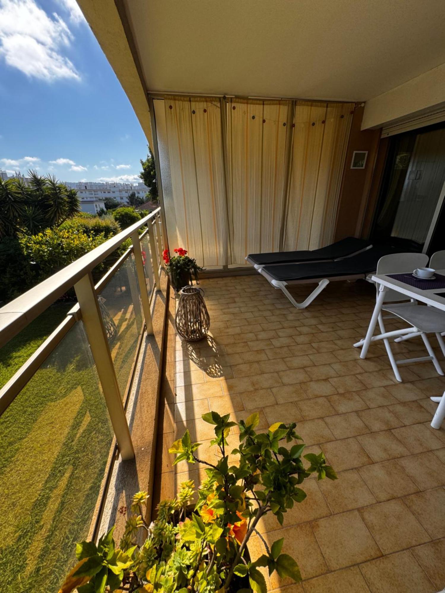 Apt "Laura" Terrasse - Parking - Plage - 5Pers Juan-les-Pins Eksteriør billede